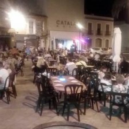 El Raco - Plaza